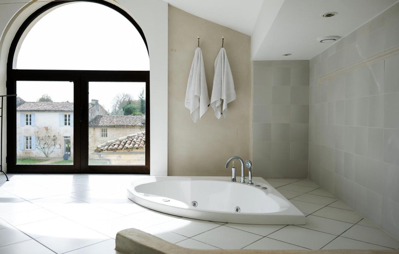 Chateau De La Vallade Saint-Porchaire 外观 照片